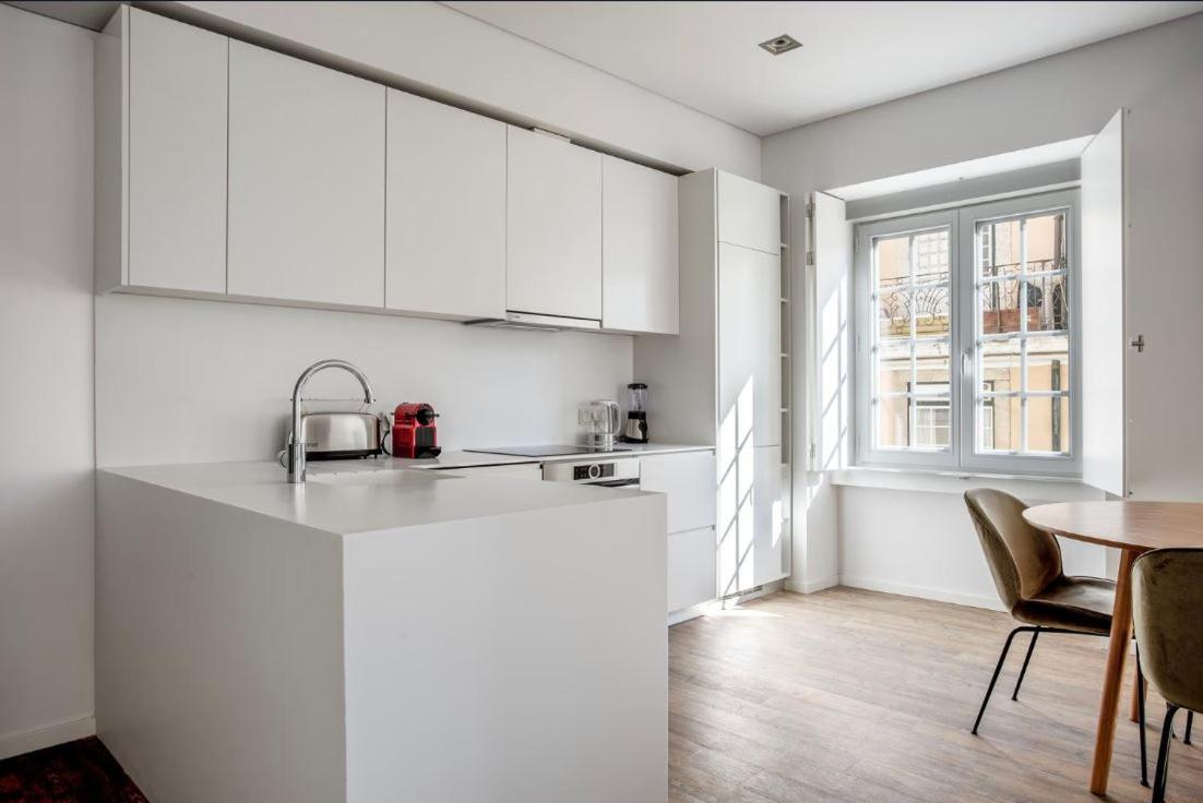 Private Bedrooms In The Heart Of Lissabon Exterior foto