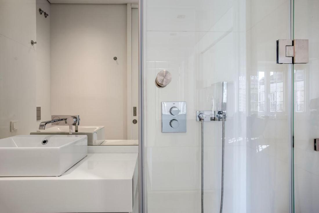 Private Bedrooms In The Heart Of Lissabon Exterior foto
